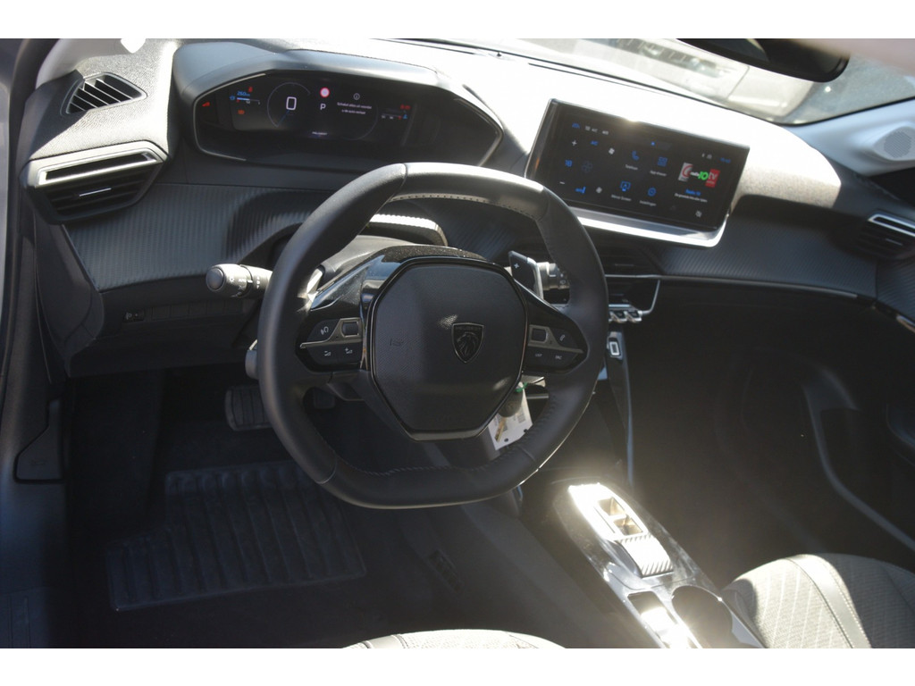 Peugeot 208 (KGL88N) met abonnement