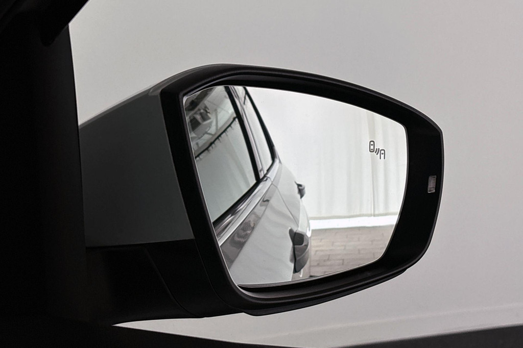 Volkswagen T-Cross (H765PN) met abonnement