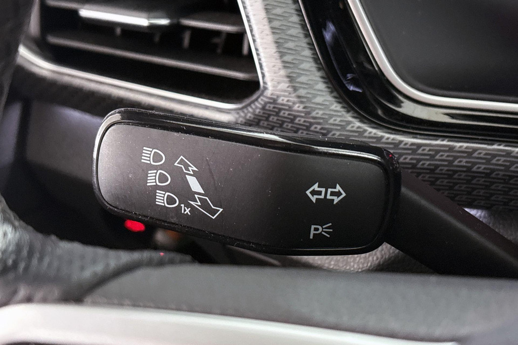 Volkswagen T-Cross (H765PN) met abonnement