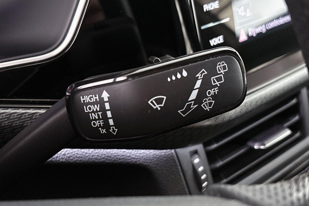 Volkswagen T-Cross (H765PN) met abonnement