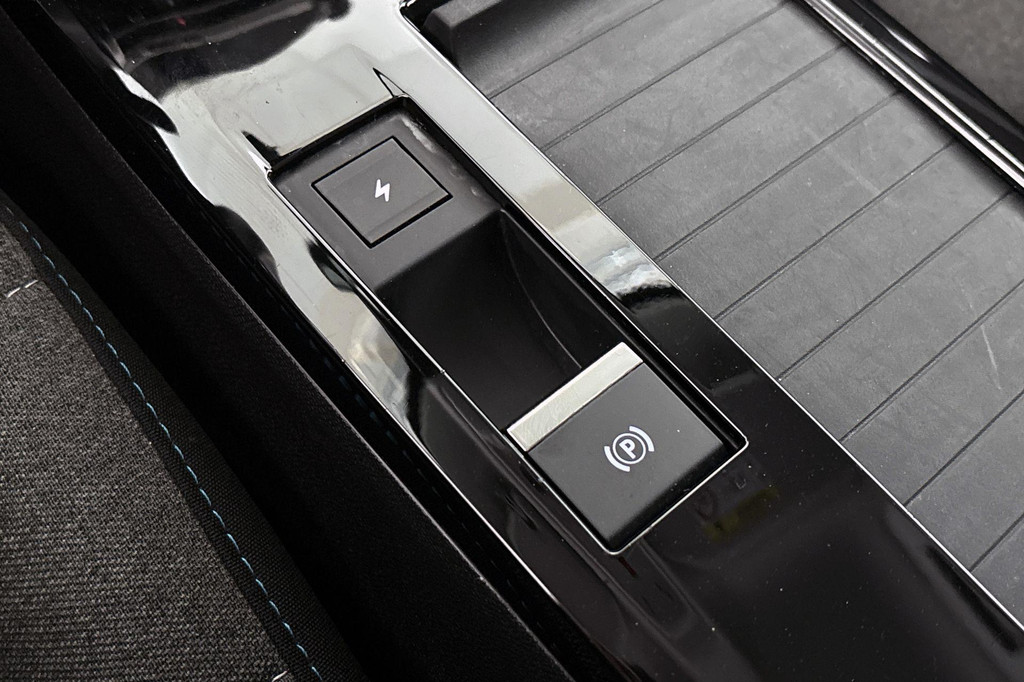 Citroën Ë-C4 (KFN97G) met abonnement