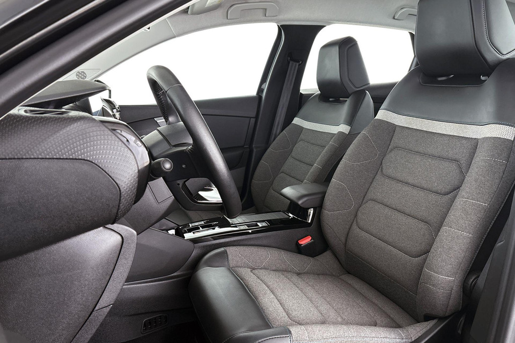 Citroën Ë-C4 (KFN97G) met abonnement