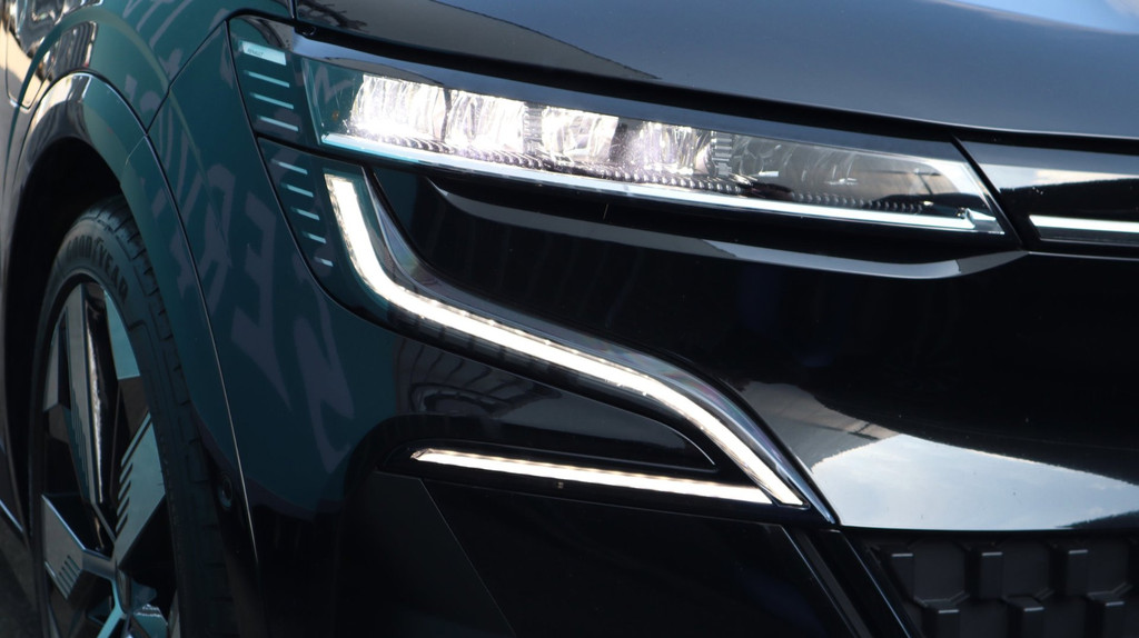 Renault Mégane (T064VH) met abonnement