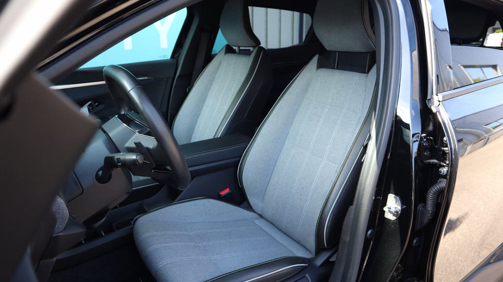 Renault Mégane (T064VH) met abonnement