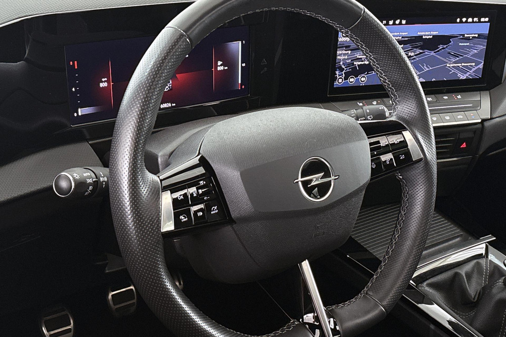 Opel Astra (S747FL) met abonnement