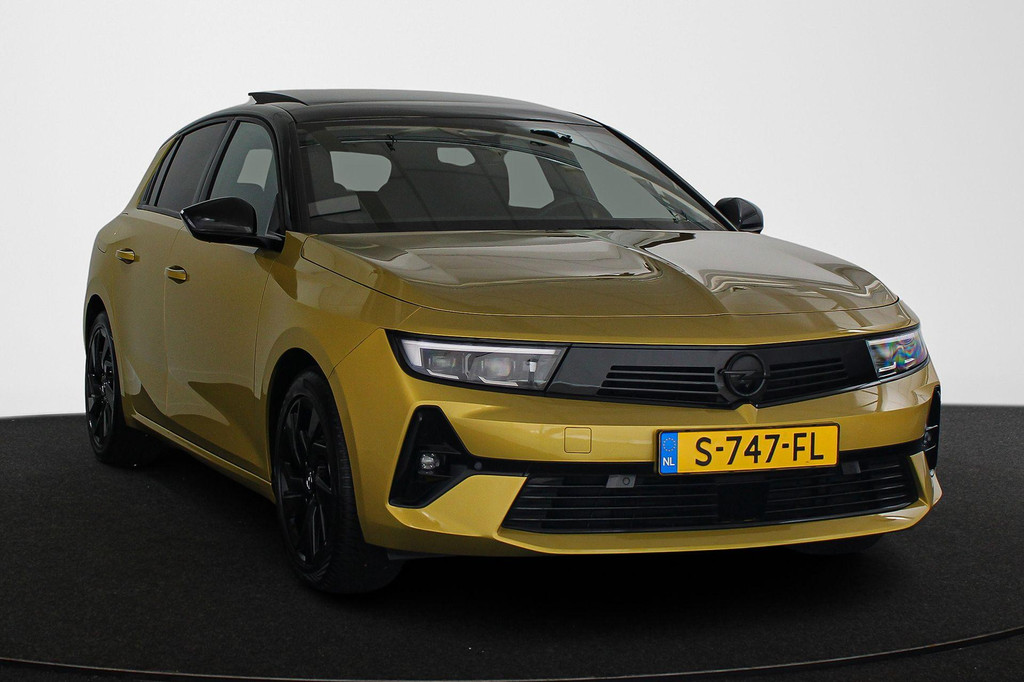Opel Astra (S747FL) met abonnement