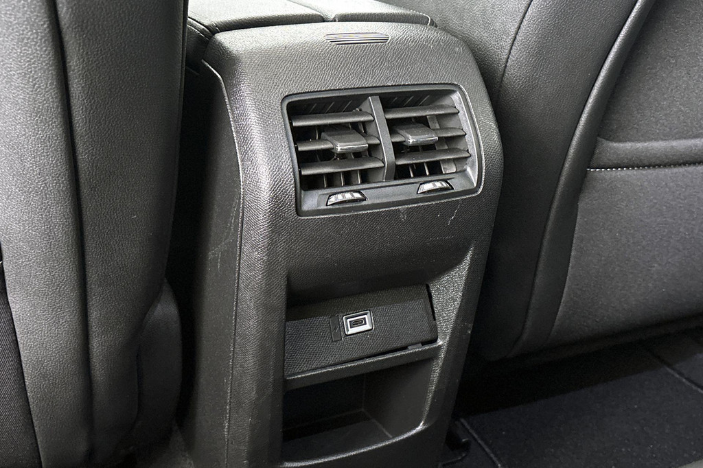 Opel Astra (S747FL) met abonnement
