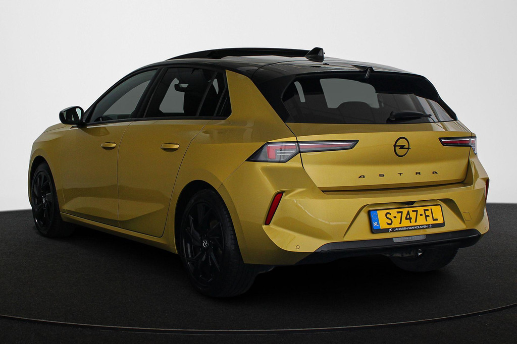 Opel Astra (S747FL) met abonnement