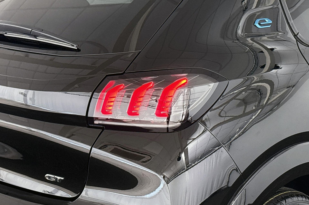 Peugeot e-208 (L306GJ) met abonnement