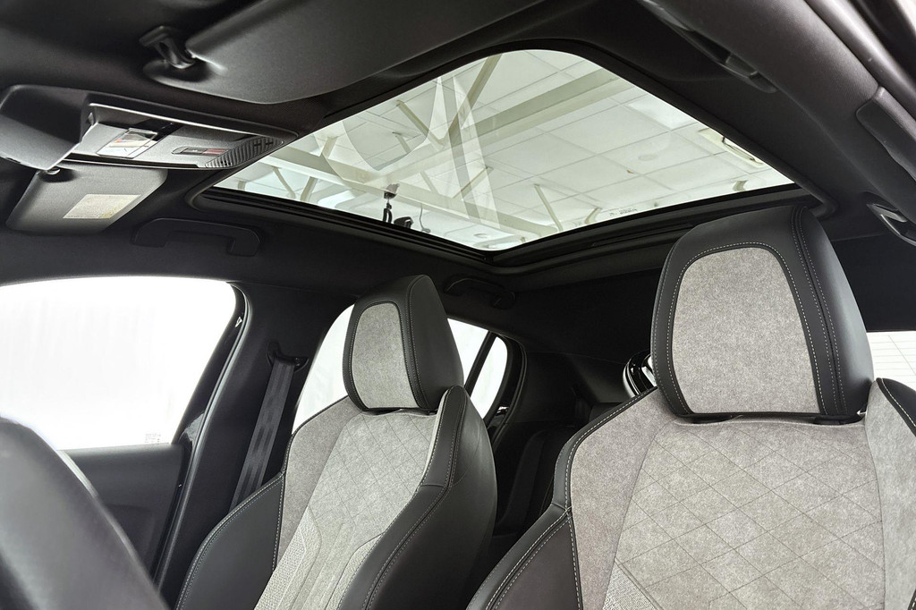 Peugeot e-208 (L306GJ) met abonnement