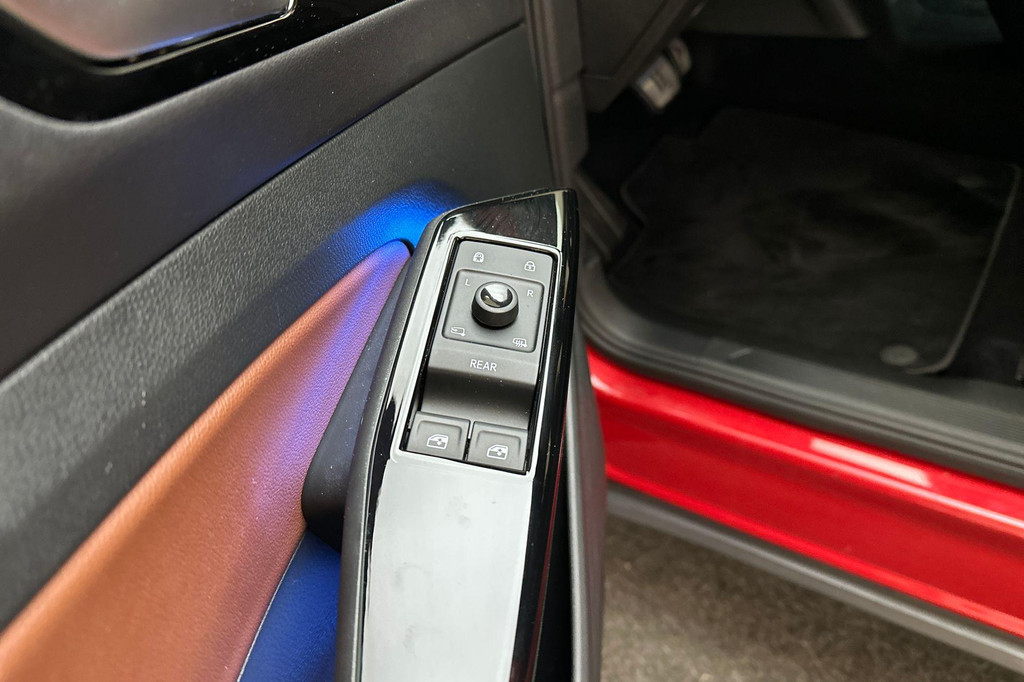 Volkswagen ID.5 (KHF82H) met abonnement