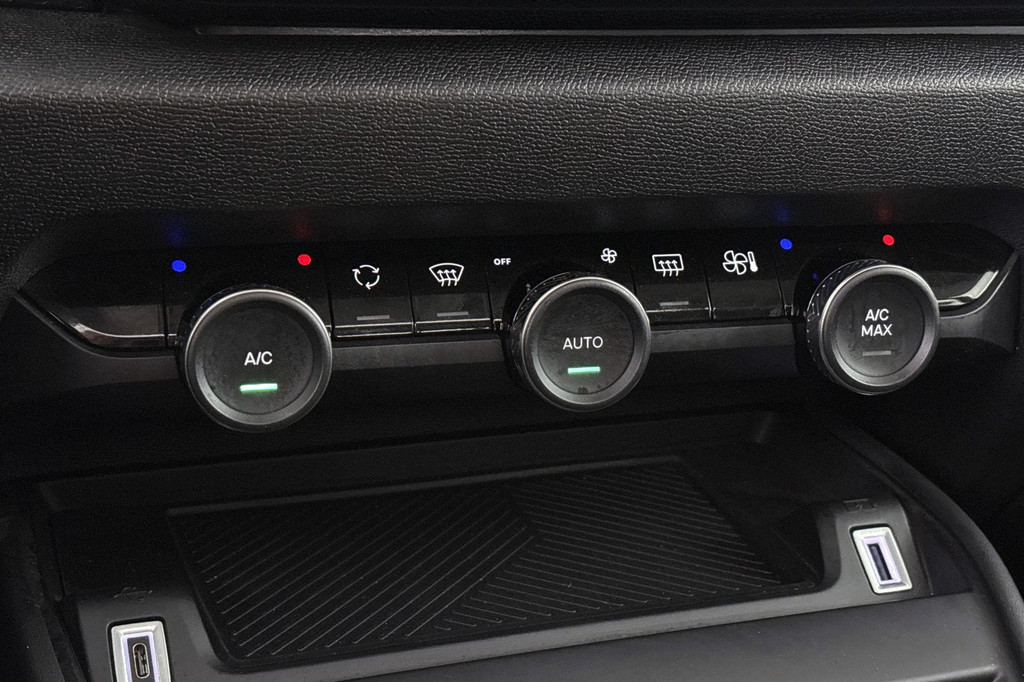 Citroën Ë-C4 (P184SG) met abonnement