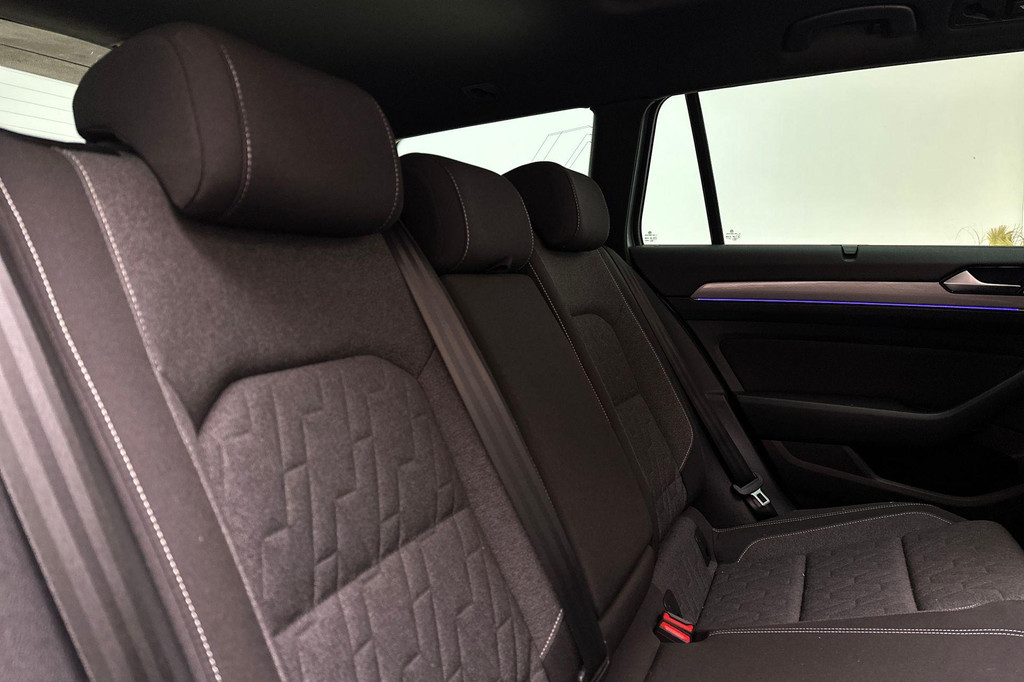 Volkswagen Passat (KGP25X) met abonnement