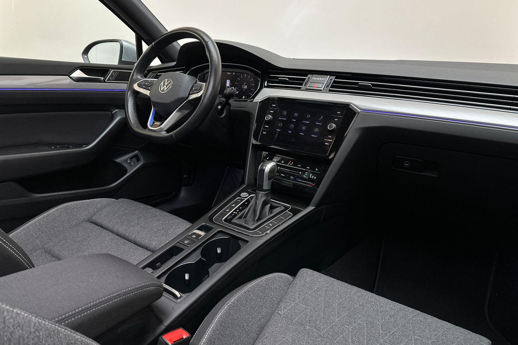 Volkswagen Passat (KGP25X) met abonnement
