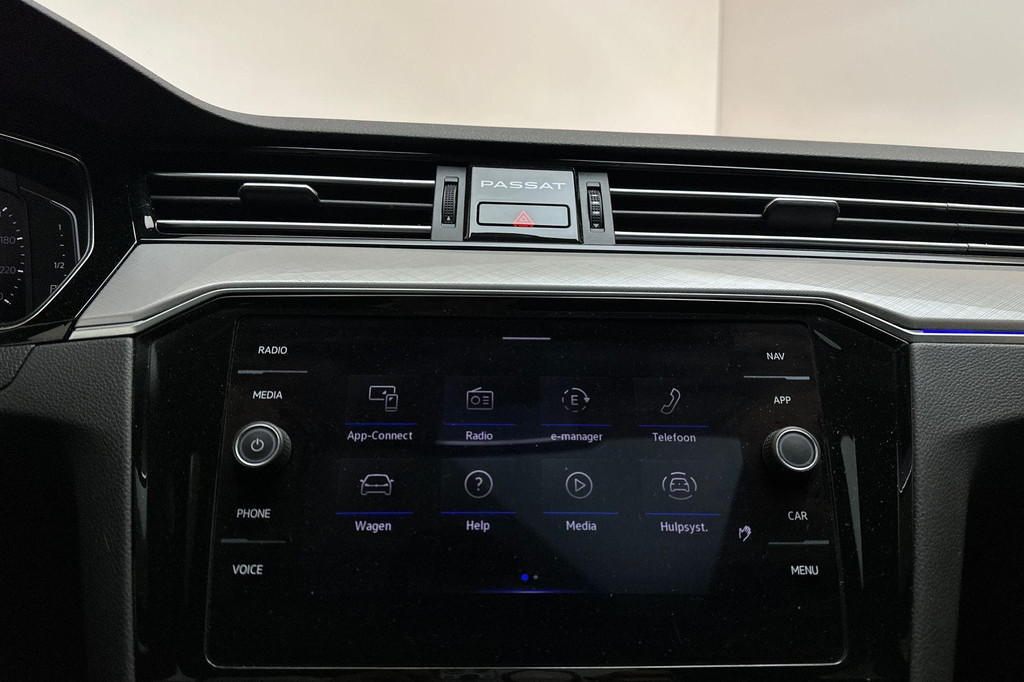 Volkswagen Passat (KGP25X) met abonnement