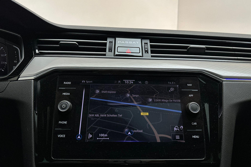 Volkswagen Passat (KGP25X) met abonnement