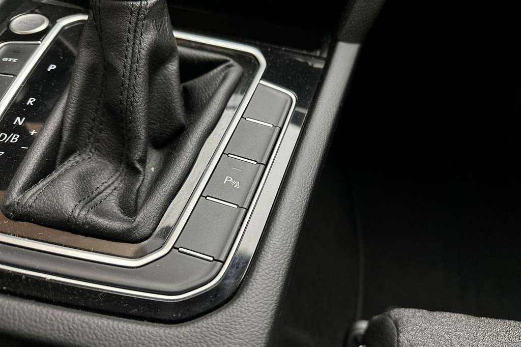 Volkswagen Passat (KGP25X) met abonnement