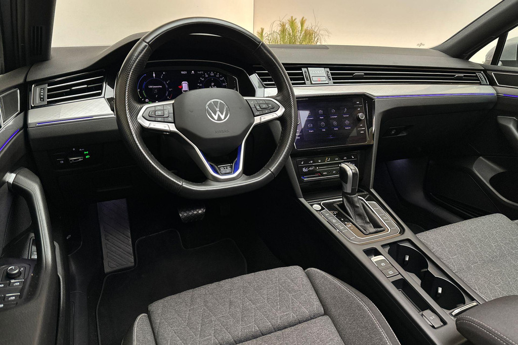 Volkswagen Passat (KGP25X) met abonnement