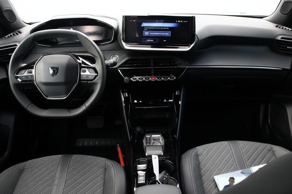 Peugeot e-2008 (HLR76V) met abonnement