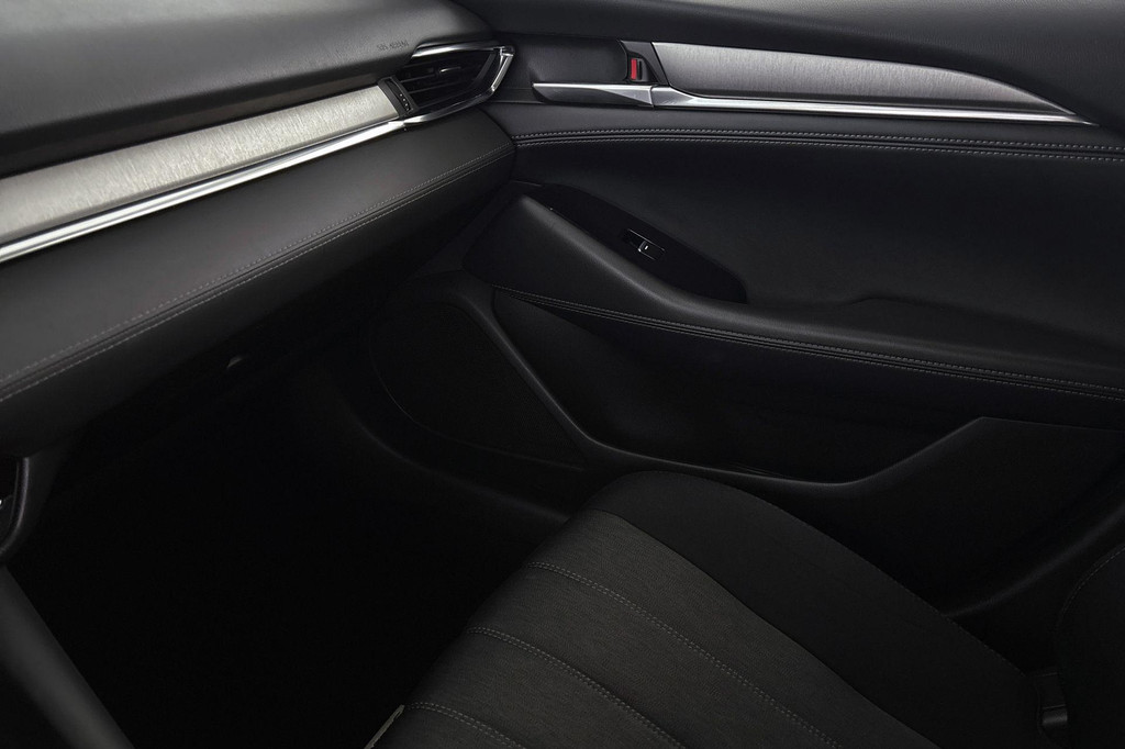 Mazda 6 (T604HX) met abonnement