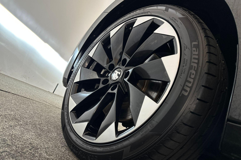 ŠKODA Octavia (KFK50K) met abonnement
