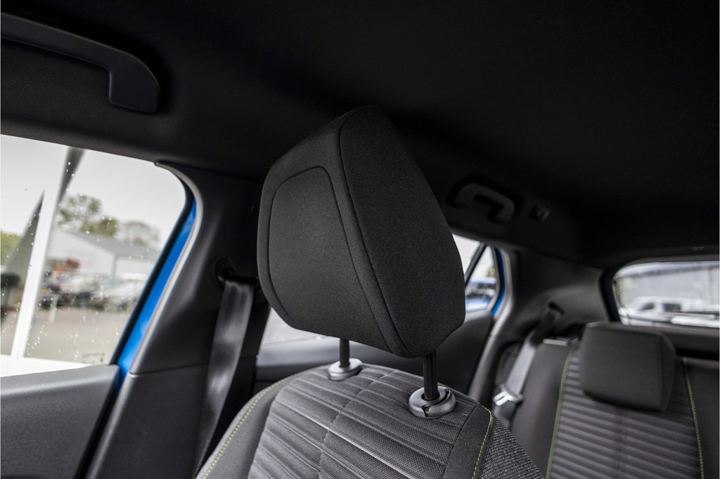 Peugeot e-2008 (X039RP) met abonnement