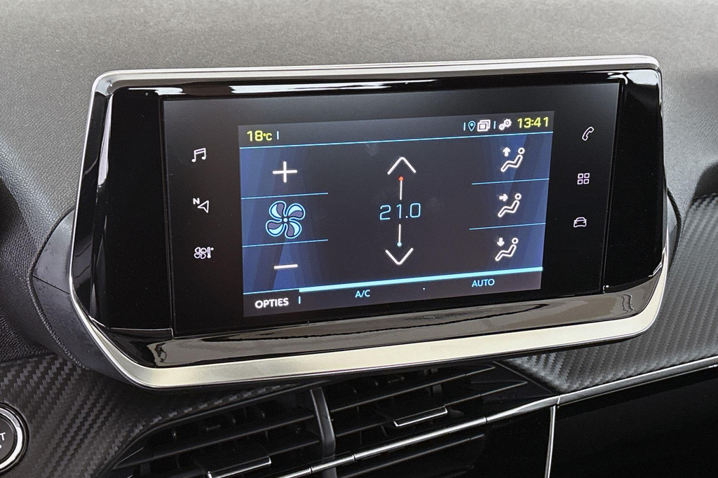 Peugeot e-208 (T495PB) met abonnement