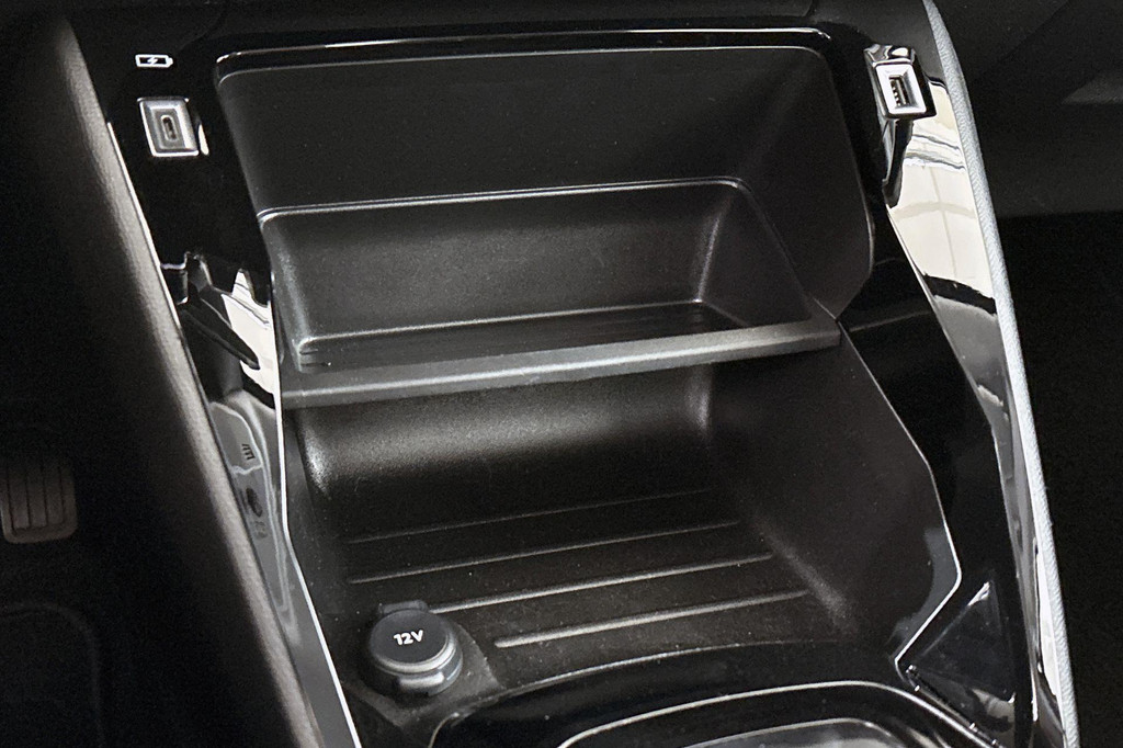 Peugeot e-208 (T495PB) met abonnement