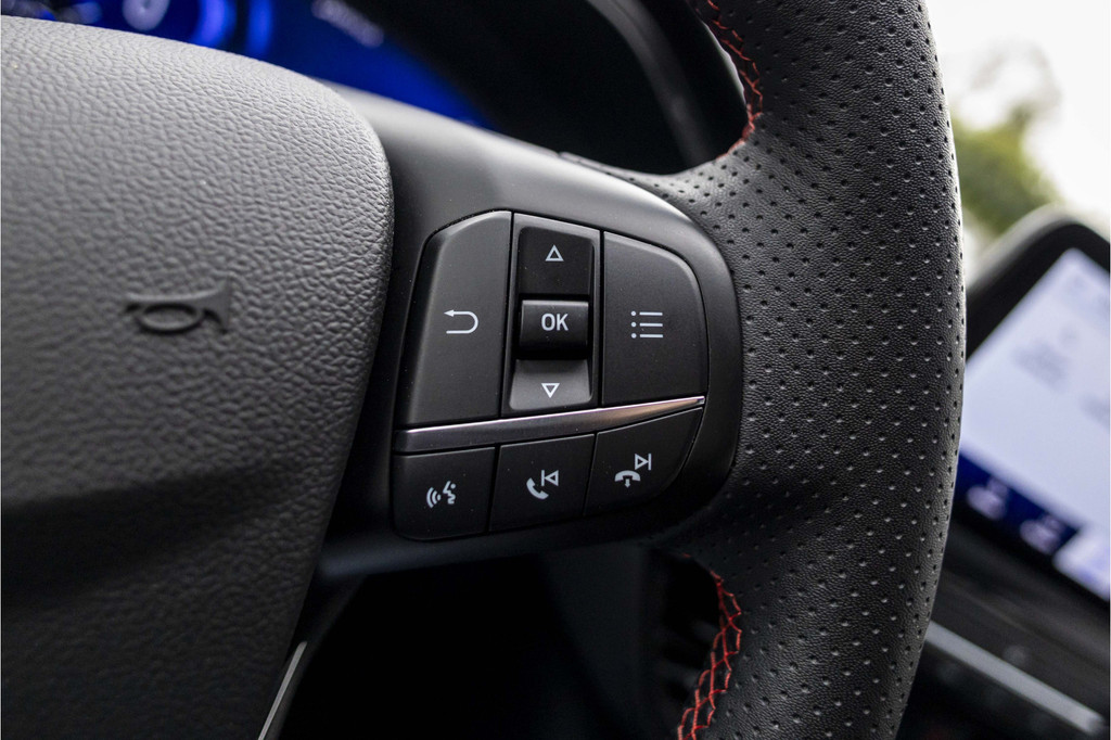 Ford Kuga (P786LG) met abonnement