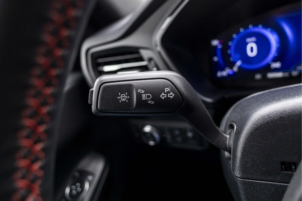 Ford Kuga (P786LG) met abonnement