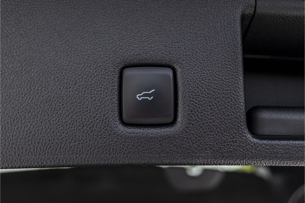 Ford Kuga (P786LG) met abonnement
