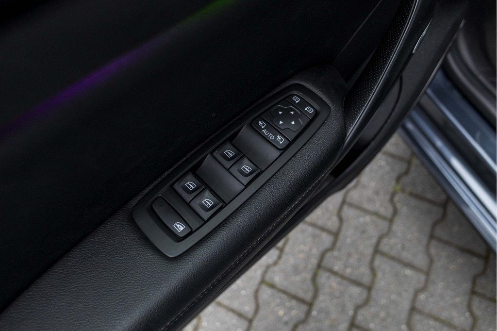 Renault MEGANE Estate (KFK77L) met abonnement