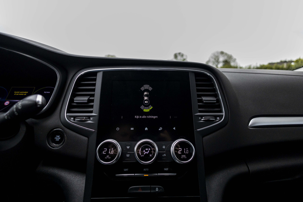 Renault MEGANE Estate (KFK77L) met abonnement