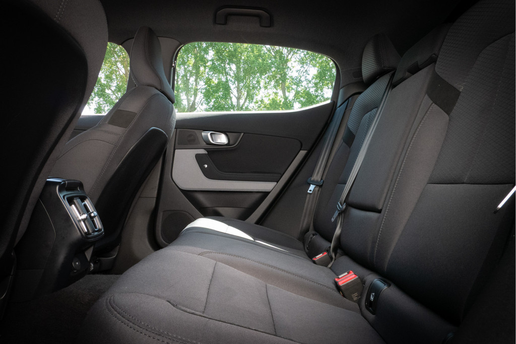 Polestar 2 (T292GR) met abonnement