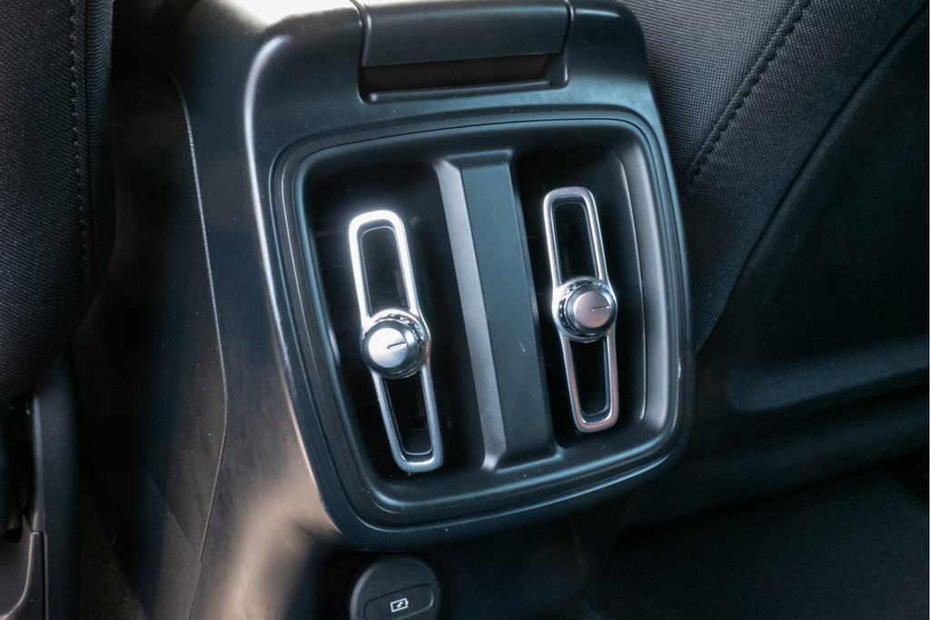 Polestar 2 (T292GR) met abonnement