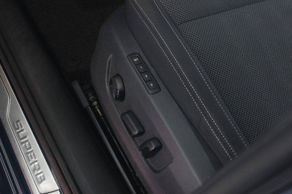 ŠKODA Superb (P416BP) met abonnement