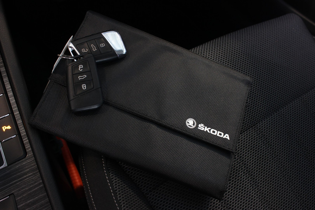 ŠKODA Superb (P416BP) met abonnement