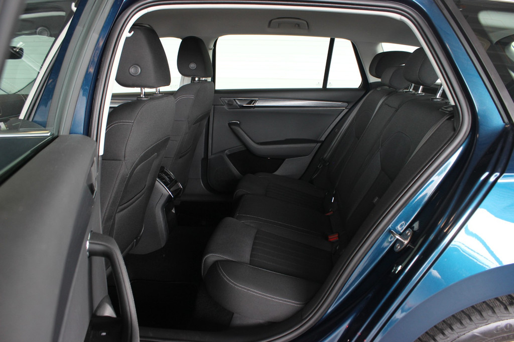 ŠKODA Superb (P416BP) met abonnement