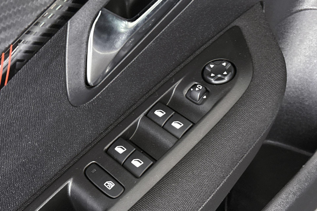 Peugeot 208 (T048TS) met abonnement