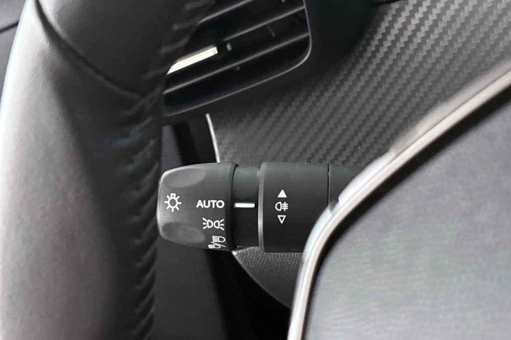 Peugeot 208 (T048TS) met abonnement