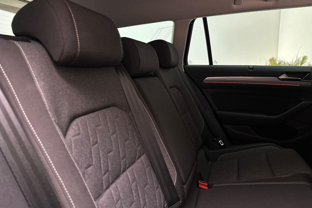 Volkswagen Passat (KHG28Z) met abonnement