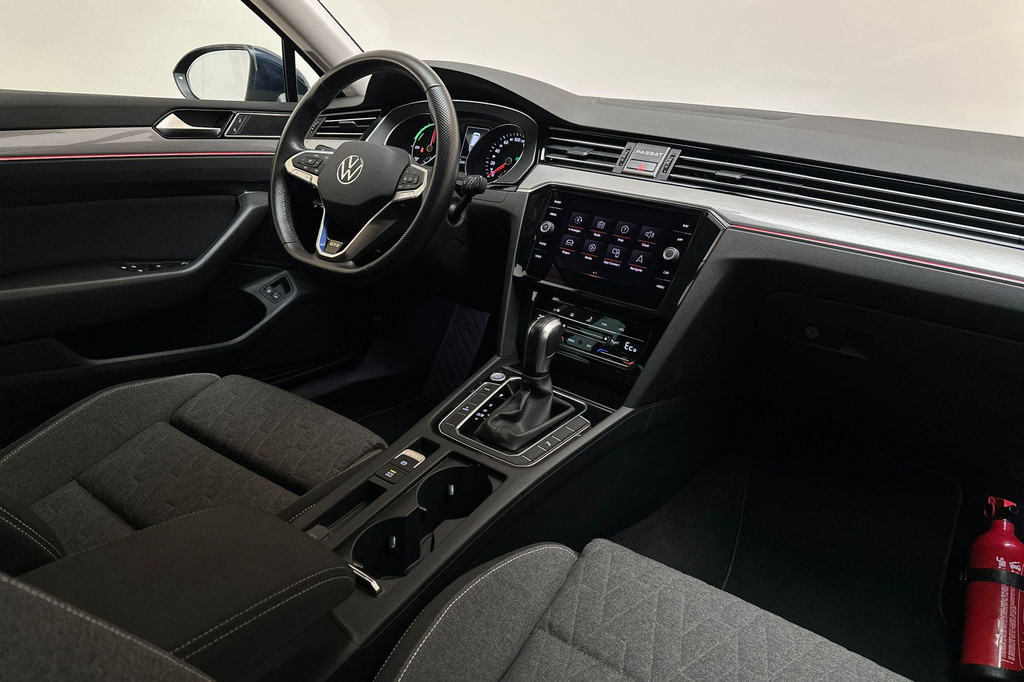 Volkswagen Passat (KHG28Z) met abonnement