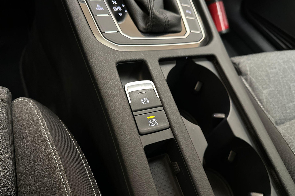 Volkswagen Passat (KHG28Z) met abonnement