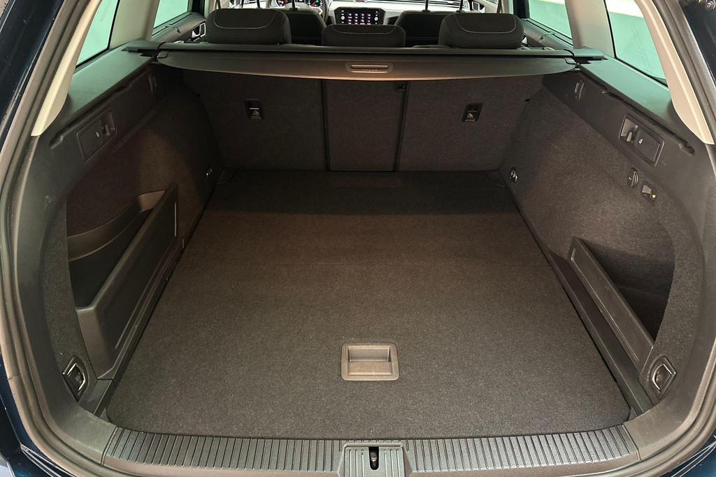 Volkswagen Passat (KHG28Z) met abonnement