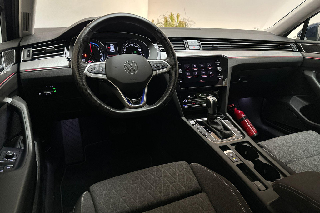Volkswagen Passat (KHG28Z) met abonnement
