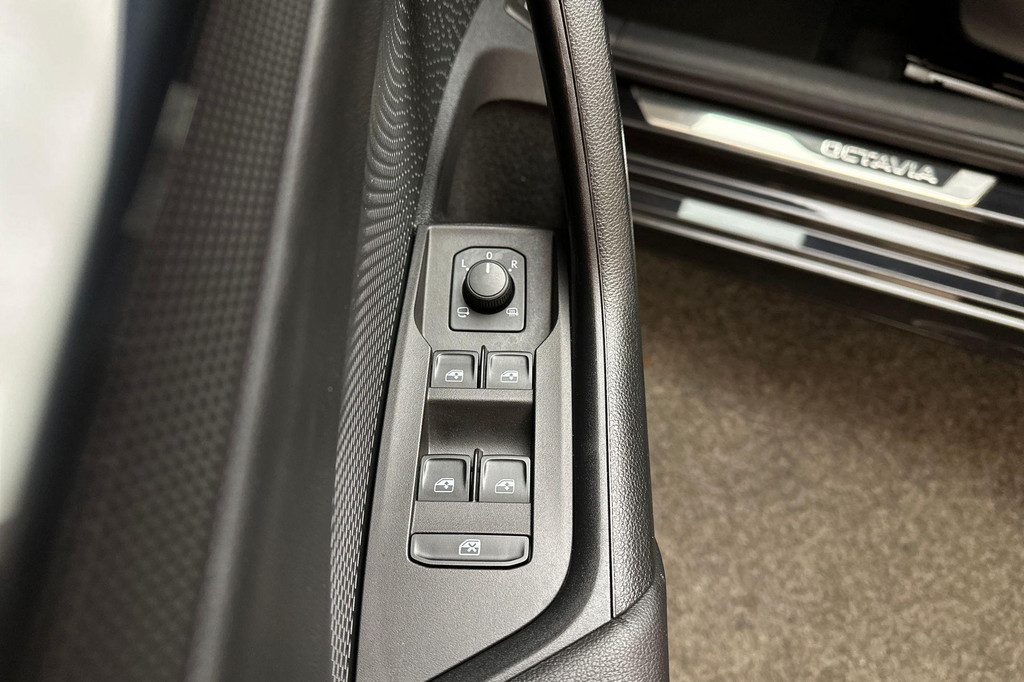 ŠKODA Octavia (KHF38R) met abonnement