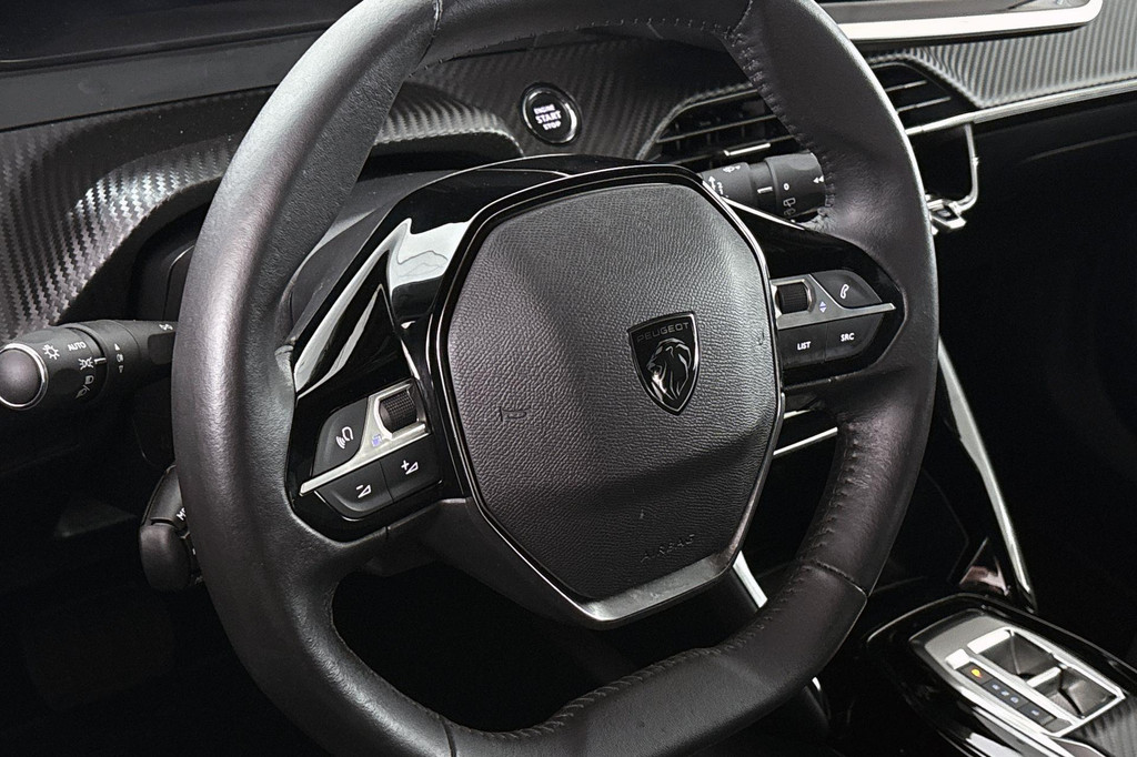 Peugeot e-2008 (X883SP) met abonnement