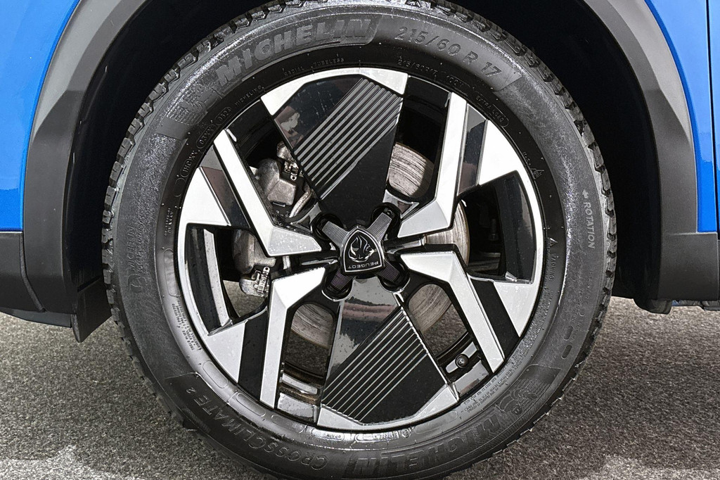 Peugeot e-2008 (X883SP) met abonnement
