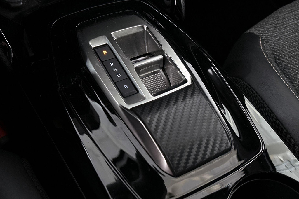 Peugeot e-2008 (X883SP) met abonnement