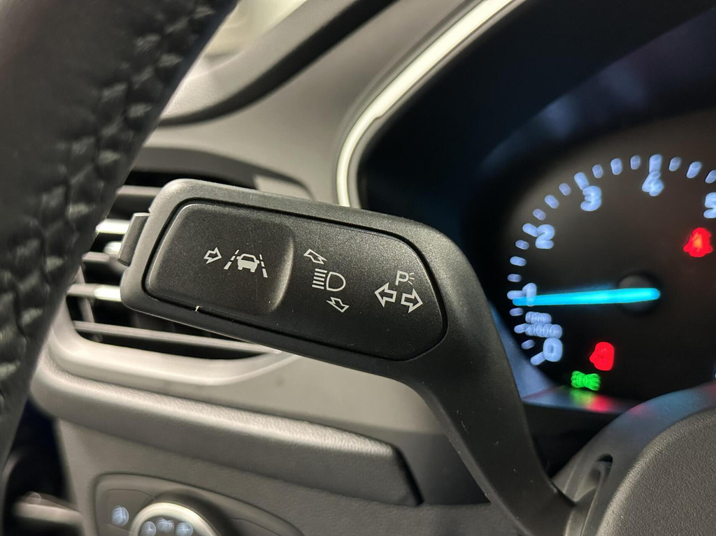 Ford Focus (K142HD) met abonnement